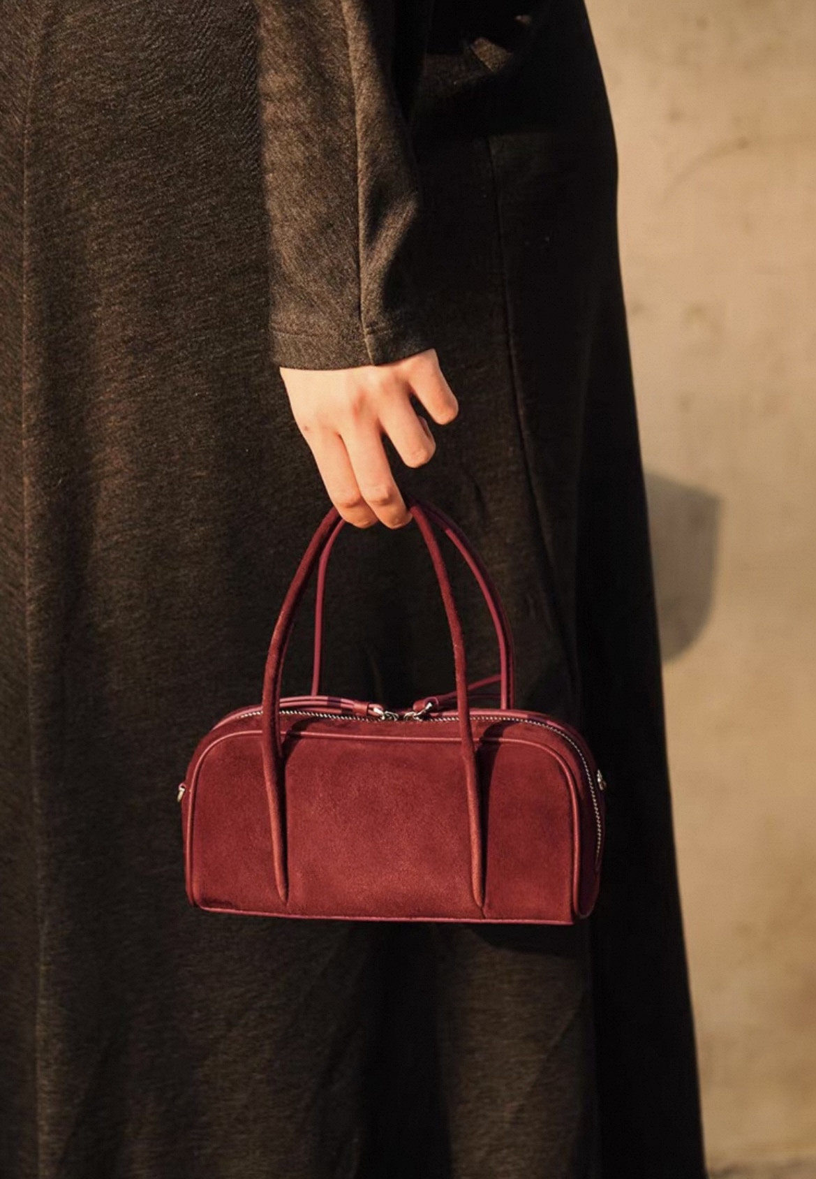 Women's retro frosted bowling handbag