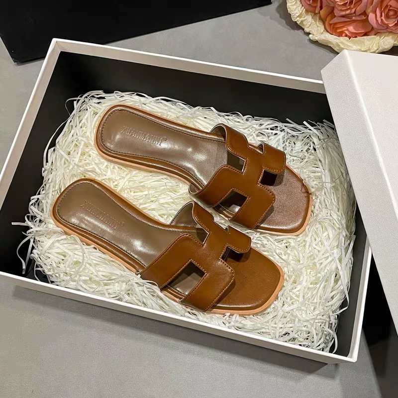 Women's outdoor flat leather sandals