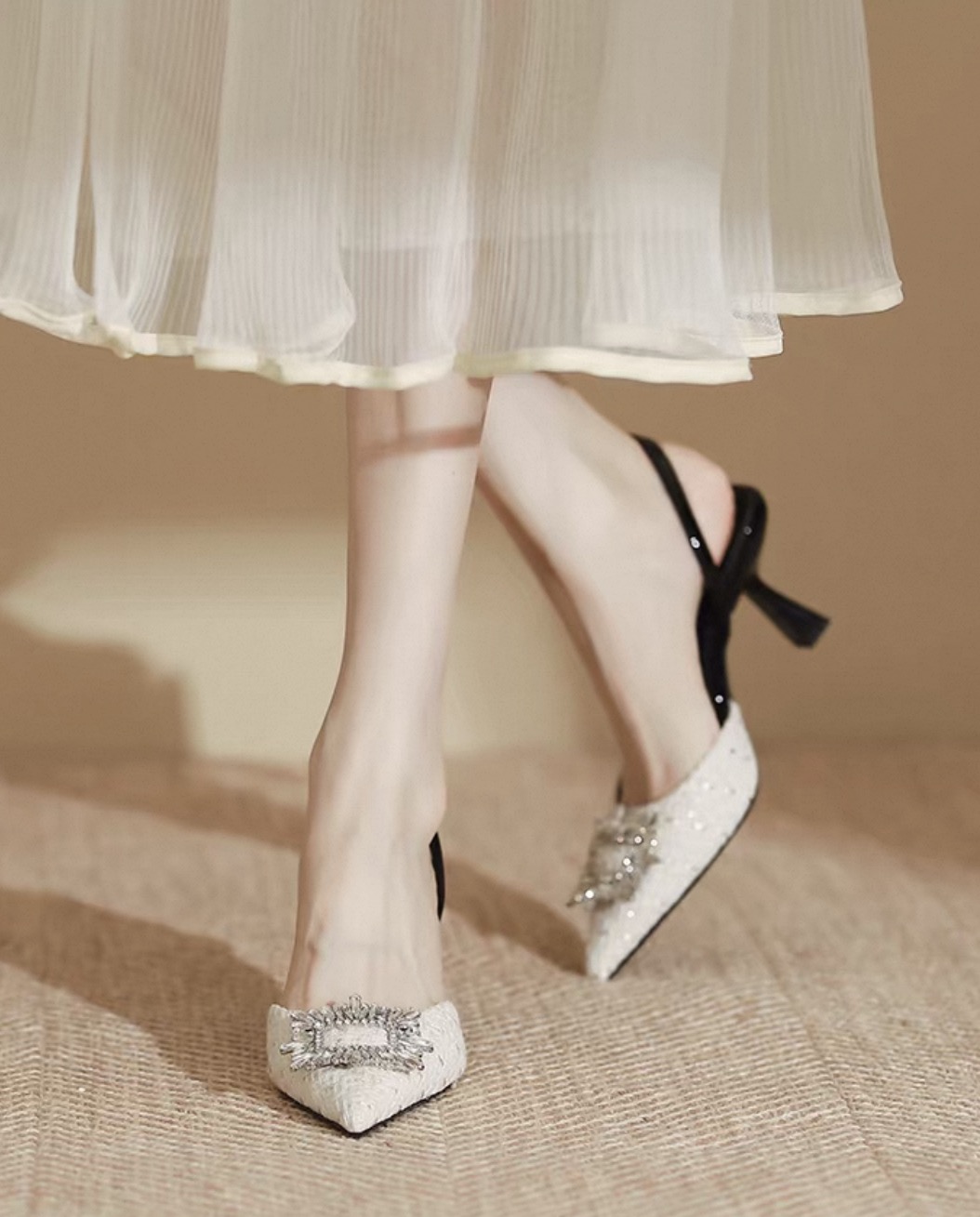Occasional pointed heel shoe