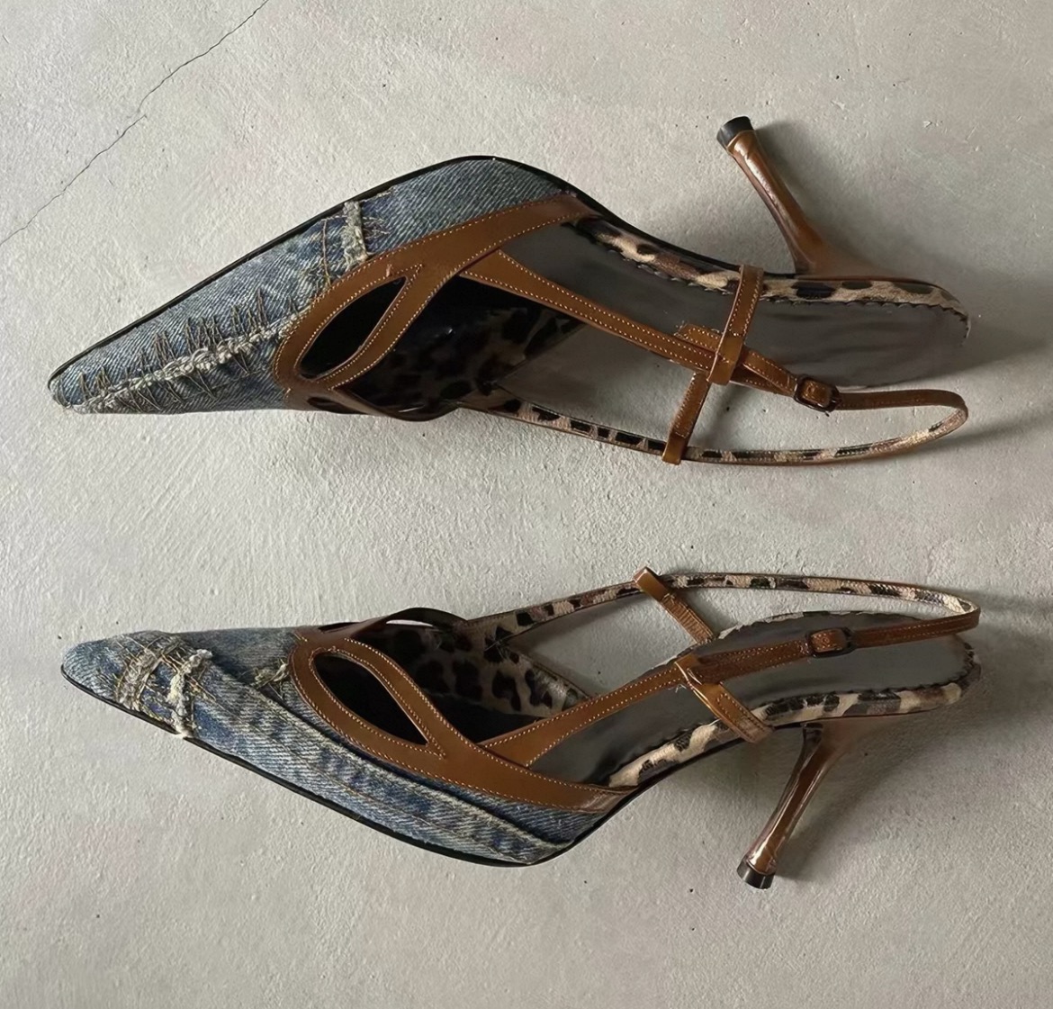 Blue jeans pointed toe women's shoe