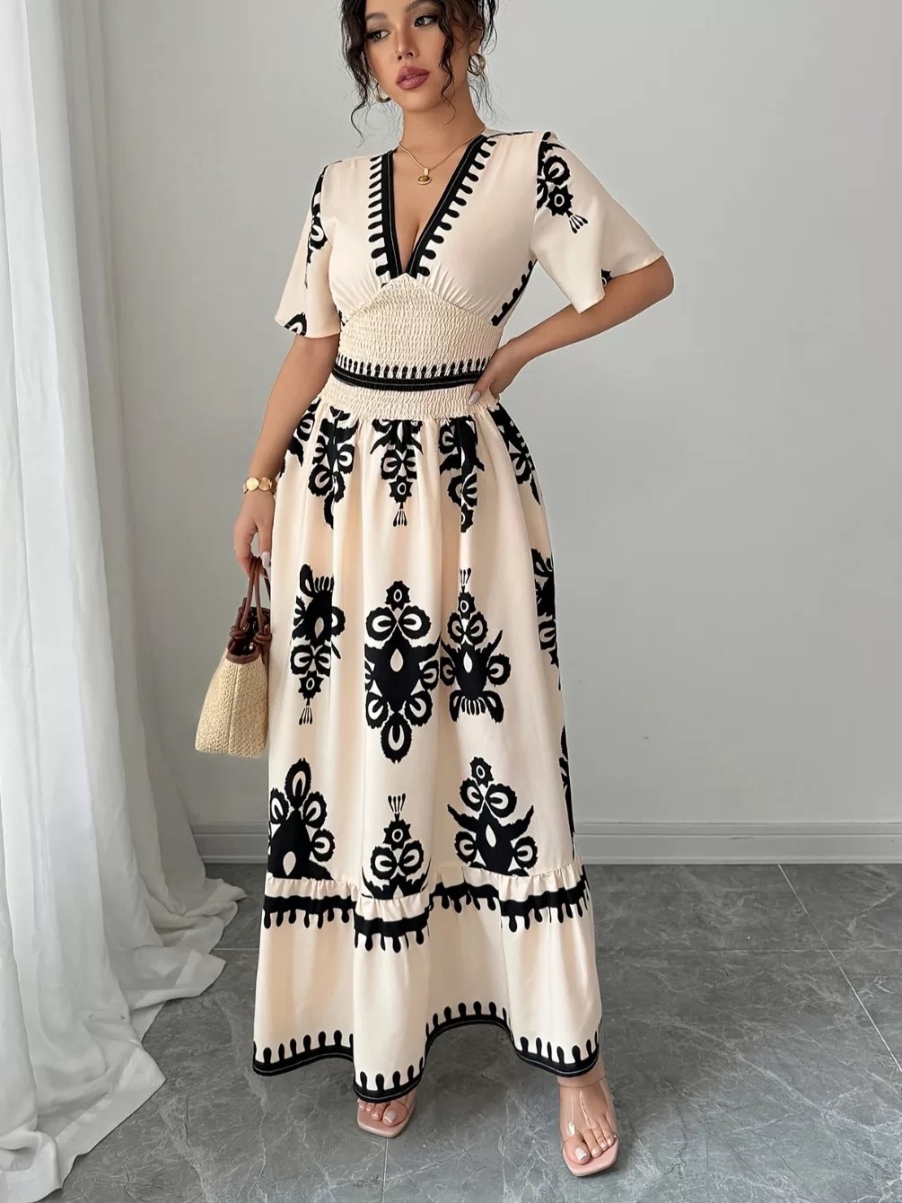 Short-sleeved dress
