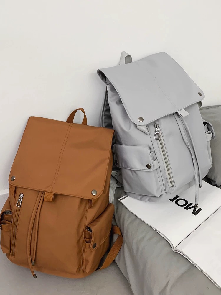 Female college student computer bag